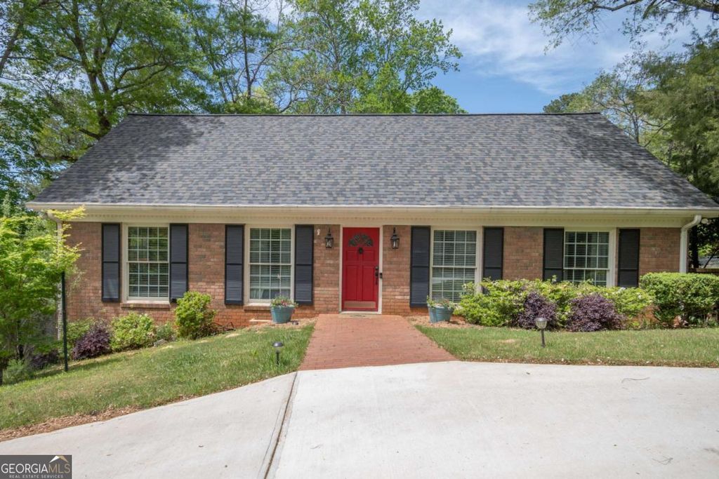 378 Beechwood Drive, Athens, GA 30606