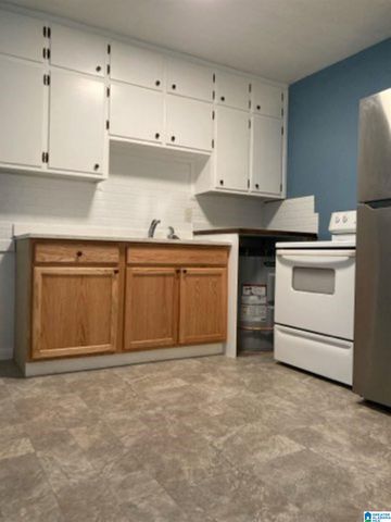 1812 3RD PLACE SW, Birmingham, AL 35211