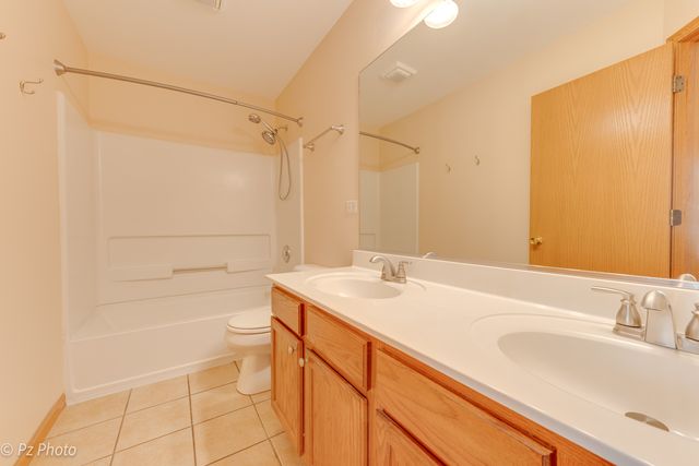 24343 Leski Lane 24343, Plainfield, IL 60585