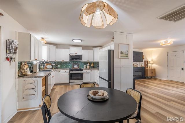 4964 County Road 534, Poplar Bluff, MO 63901