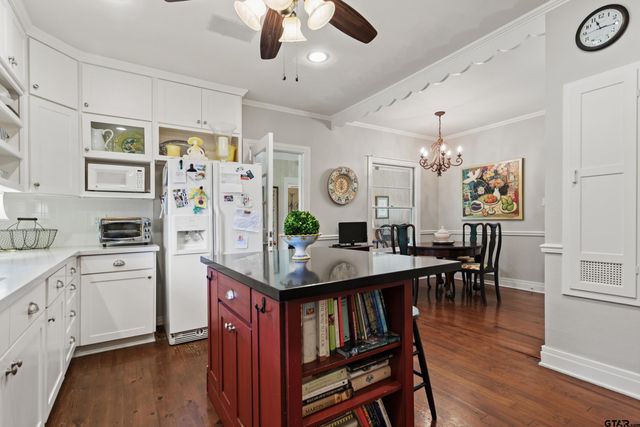 2631 Old Bullard Rd, Tyler, TX 75701