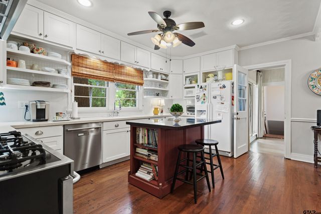2631 Old Bullard Rd, Tyler, TX 75701