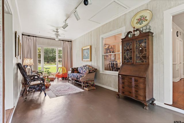 2631 Old Bullard Rd, Tyler, TX 75701