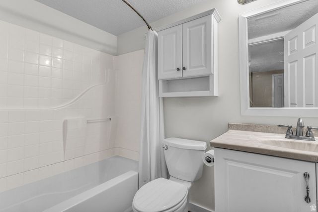 5808 S DUCK POND LN, Taylorsville, UT 84123