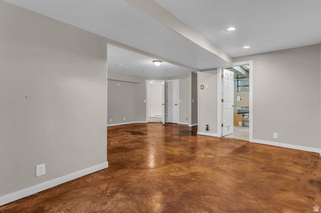 5808 S DUCK POND LN, Taylorsville, UT 84123