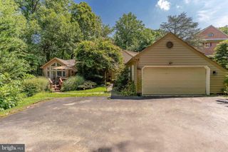 406 BRIGHTON CIR, Devon, PA 19333