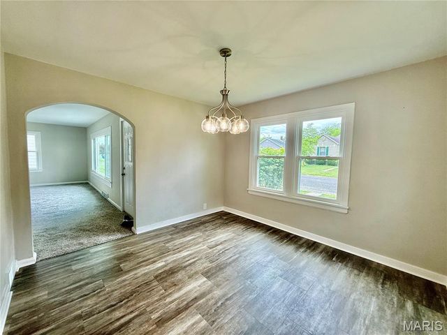 602 N Combs Avenue, Collinsville, IL 62234