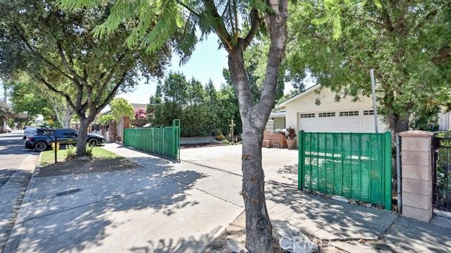 2810 11th Street, Riverside, CA 92507
