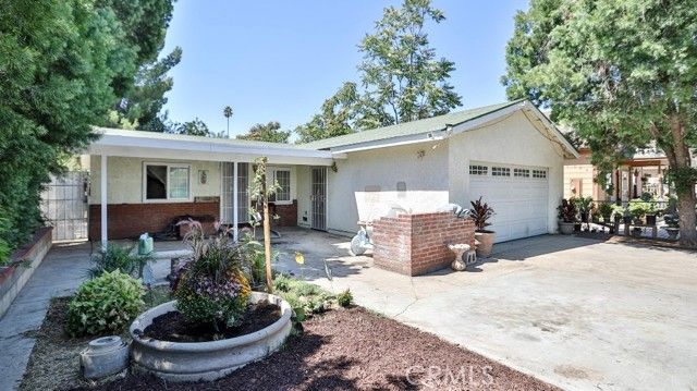 2810 11th Street, Riverside, CA 92507