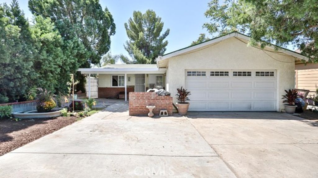 2810 11th Street, Riverside, CA 92507