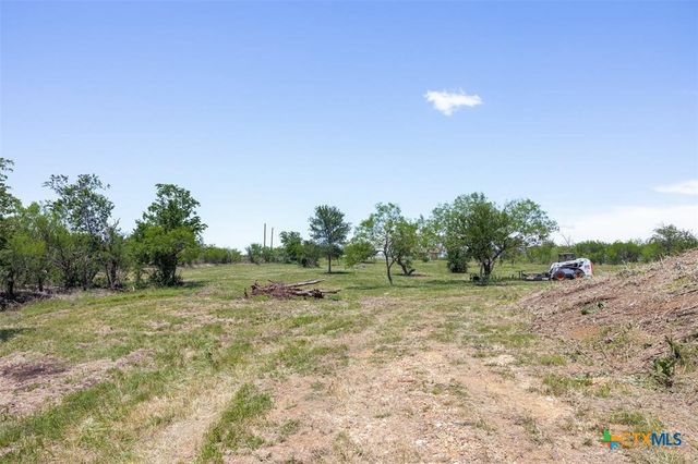 3710 Dry Creek Road, Lockhart, TX 78644
