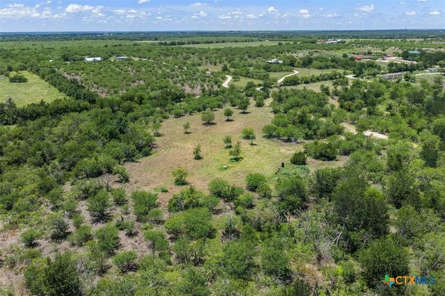 3710 Dry Creek Road, Lockhart, TX 78644
