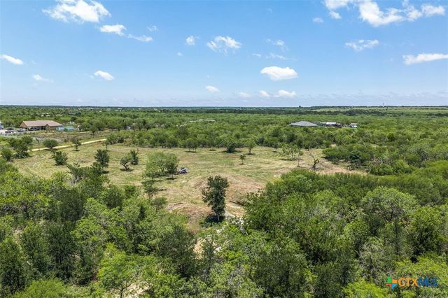 3710 Dry Creek Road, Lockhart, TX 78644
