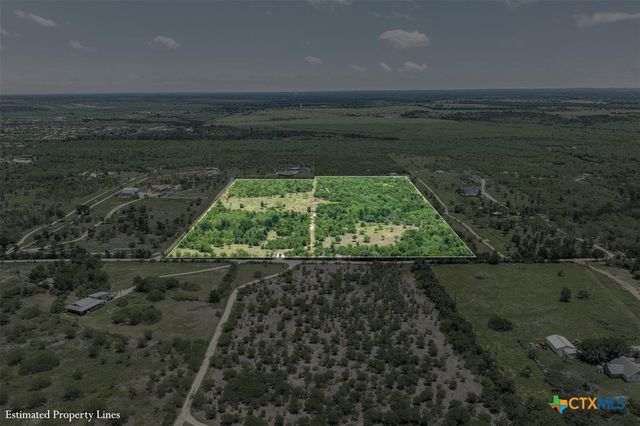 3710 Dry Creek Road, Lockhart, TX 78644