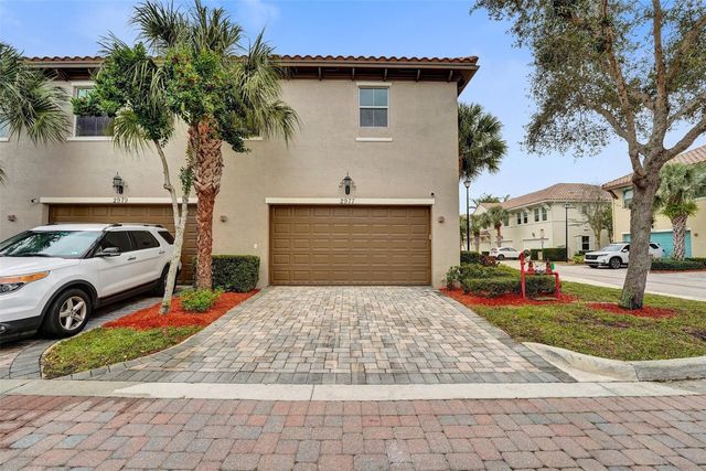 2977 St John Drive 2977, Hollywood, FL 33024