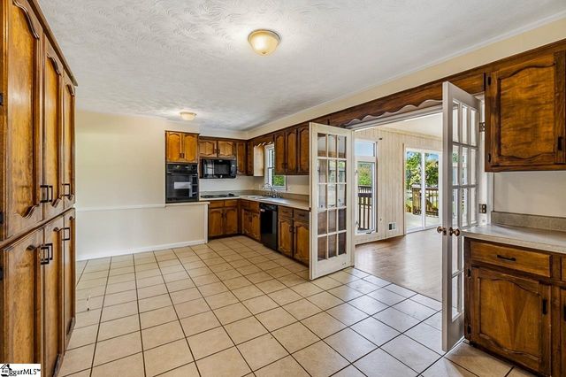400 Mcabee Road, Roebuck, SC 29376