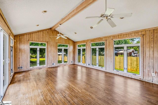 400 Mcabee Road, Roebuck, SC 29376