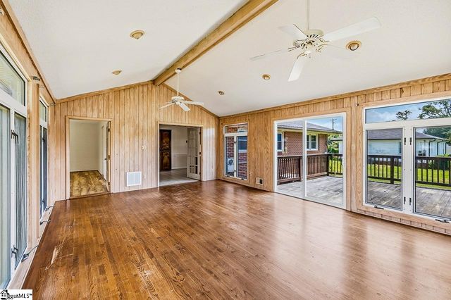 400 Mcabee Road, Roebuck, SC 29376