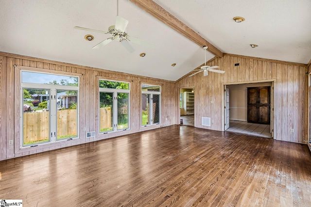 400 Mcabee Road, Roebuck, SC 29376