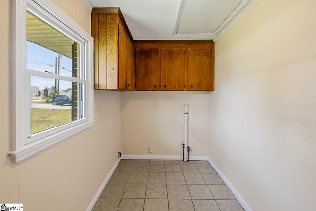400 Mcabee Road, Roebuck, SC 29376