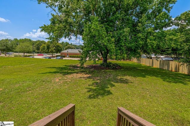 400 Mcabee Road, Roebuck, SC 29376