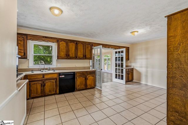 400 Mcabee Road, Roebuck, SC 29376