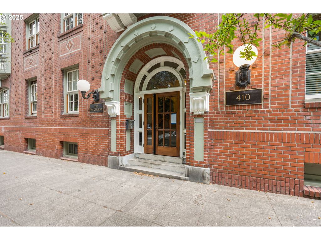 410 Nw 18TH Ave 103, Portland, OR 97209