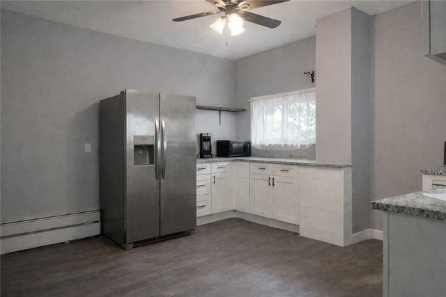 839 Railroad St, Mckees Rocks, PA 15136