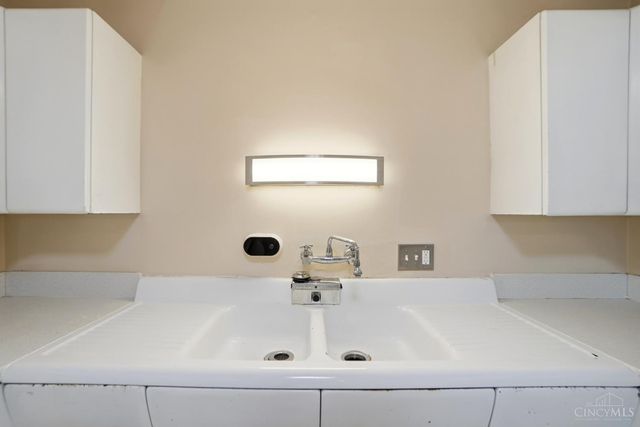 6604 Ambar Avenue, Cincinnati, OH 45230