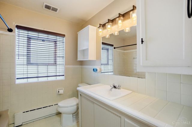 6604 Ambar Avenue, Cincinnati, OH 45230