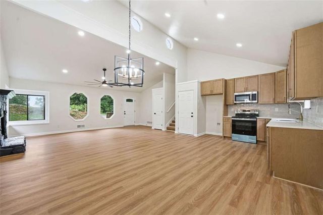 170 Oakland Boulevard, Stockbridge, GA 30281