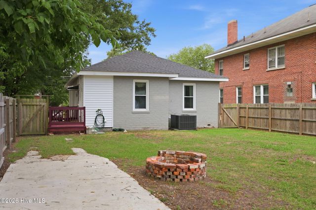 4396 W Church Street, Farmville, NC 27828