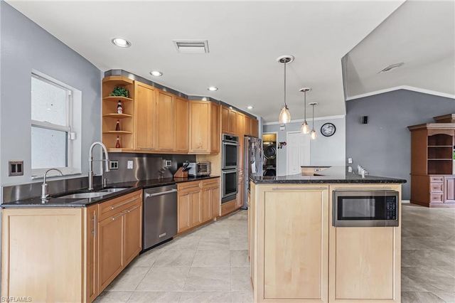 6861 Cadet AVE, Fort Myers, FL 33905