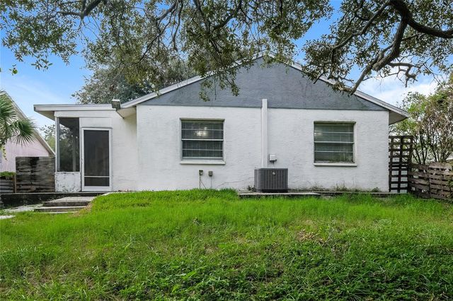 505 E MORGAN STREET, Tarpon Springs, FL 34689