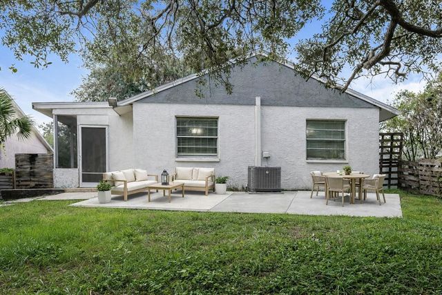 505 E MORGAN STREET, Tarpon Springs, FL 34689