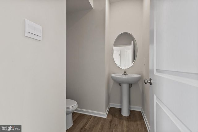 414 BUCKEYE DR, Shenandoah Junction, WV 25442