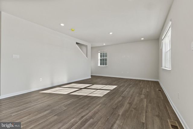 414 BUCKEYE DR, Shenandoah Junction, WV 25442