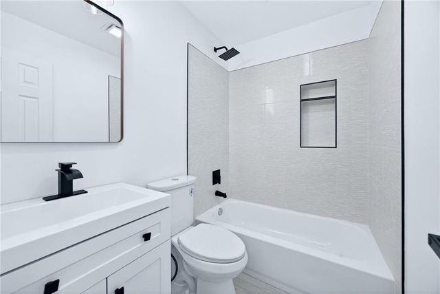 10223 Dearborn Drive, Overland Park, KS 66207