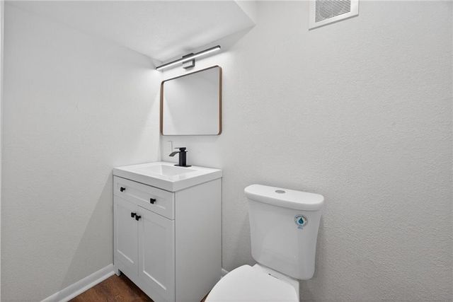 10223 Dearborn Drive, Overland Park, KS 66207