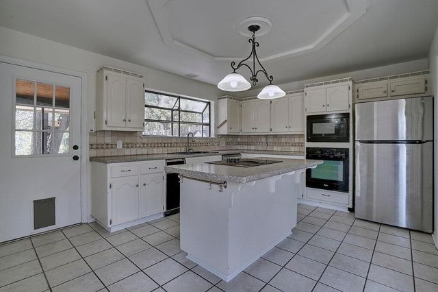 6501 Cascada DR, Austin, TX 78750