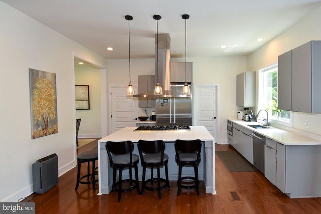 5802 WILMETT, Bethesda, MD 20817
