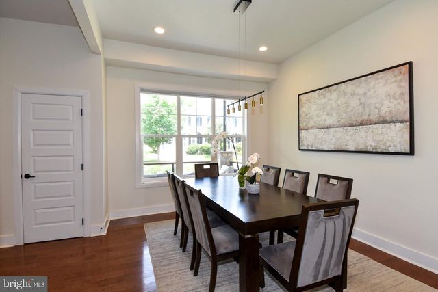 5802 WILMETT, Bethesda, MD 20817
