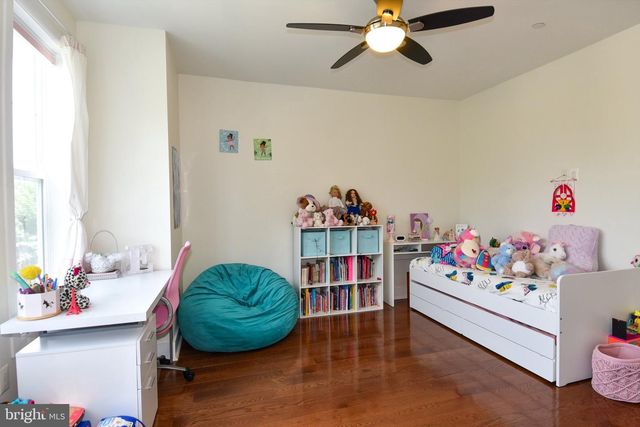 5802 WILMETT, Bethesda, MD 20817