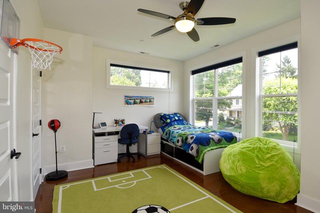5802 WILMETT, Bethesda, MD 20817