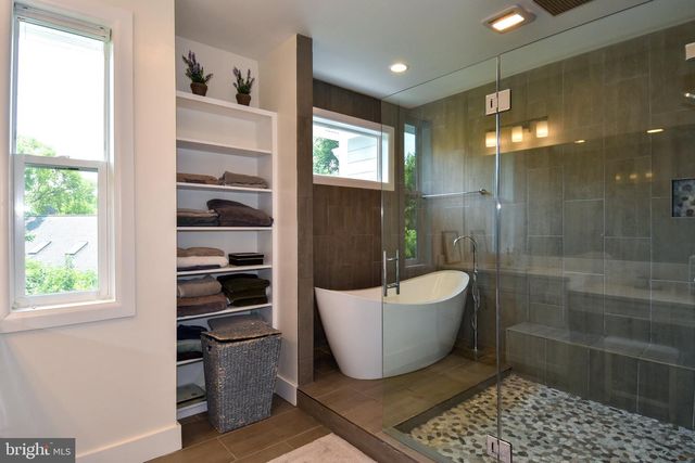 5802 WILMETT, Bethesda, MD 20817