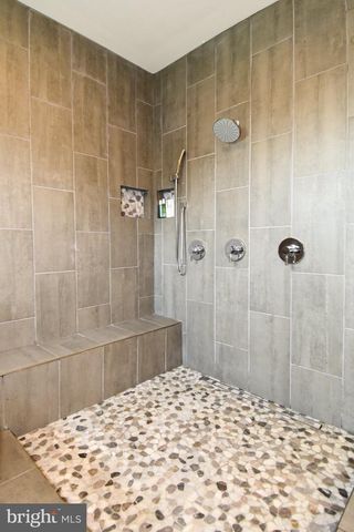 5802 WILMETT, Bethesda, MD 20817