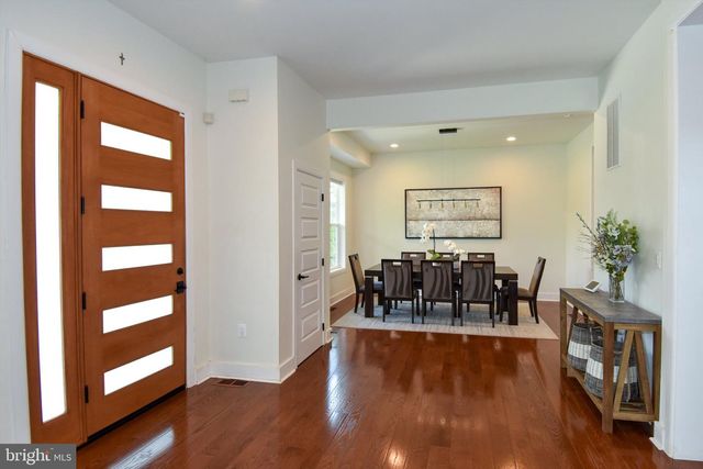 5802 WILMETT, Bethesda, MD 20817