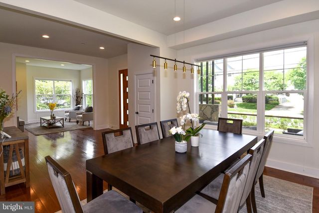 5802 WILMETT, Bethesda, MD 20817