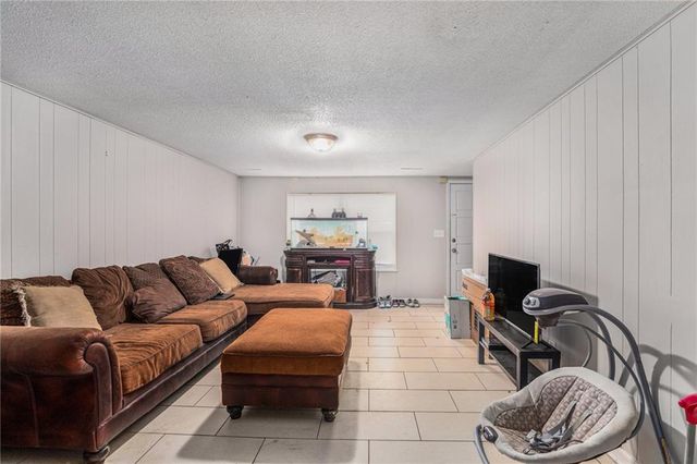 2508 NW 6th Street, Blue Springs, MO 64014