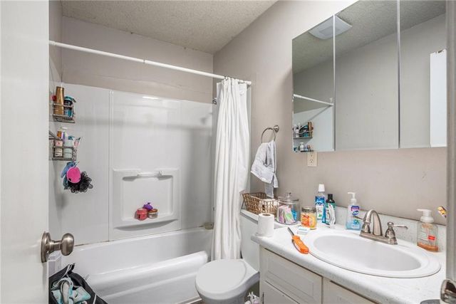 2508 NW 6th Street, Blue Springs, MO 64014